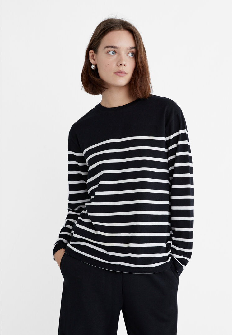 

Stradivarius Gestreiftes Baumwollshirt Schwarz S