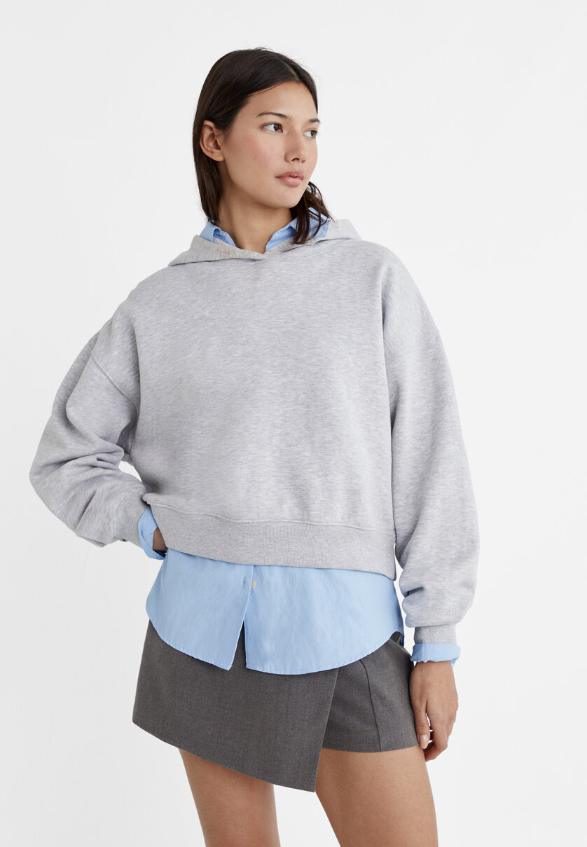 Kapüşonlu crop sweatshirt