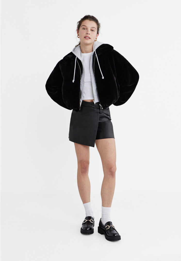 

Stradivarius Cropped-Sweatshirt mit Reißverschluss Grau Melange M