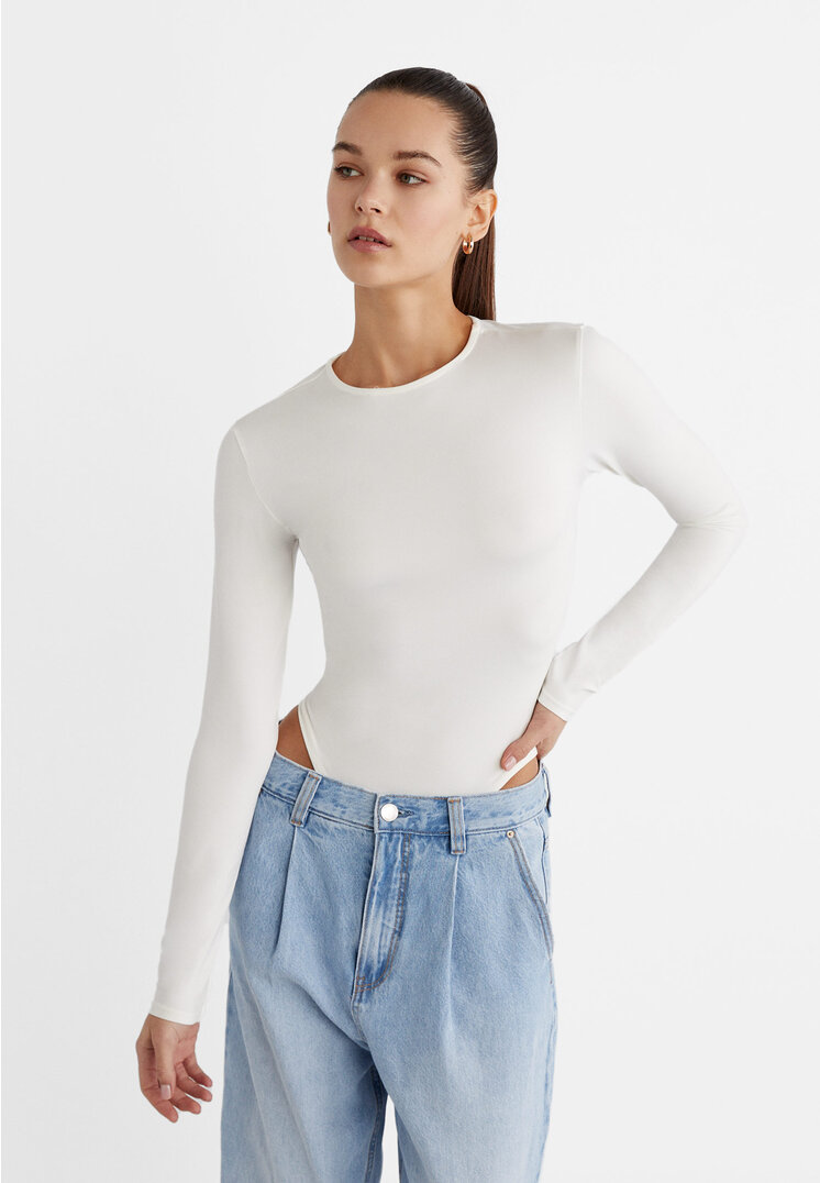 

Stradivarius Body basic z poliamidu Ecru L