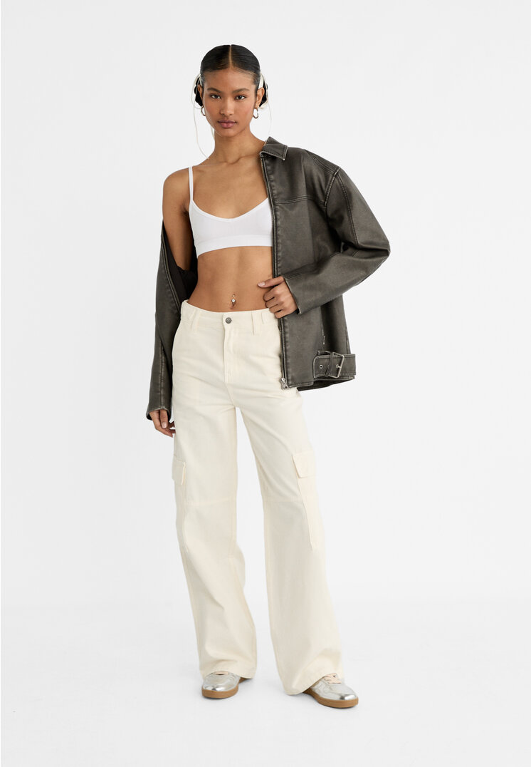 Stradivarius Bralette top with low-cut neckline  White S