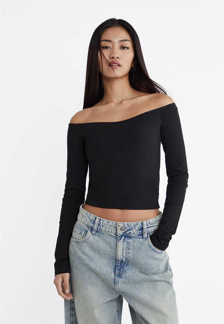 

Stradivarius Shirt mit Ausschnitt Schwarz XL