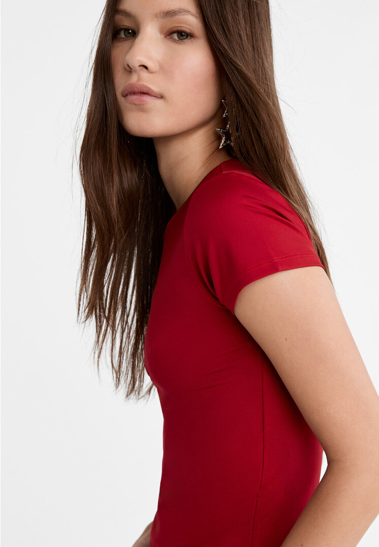 

Stradivarius Basic-Shirt aus Polyamid Dunkelrot XL