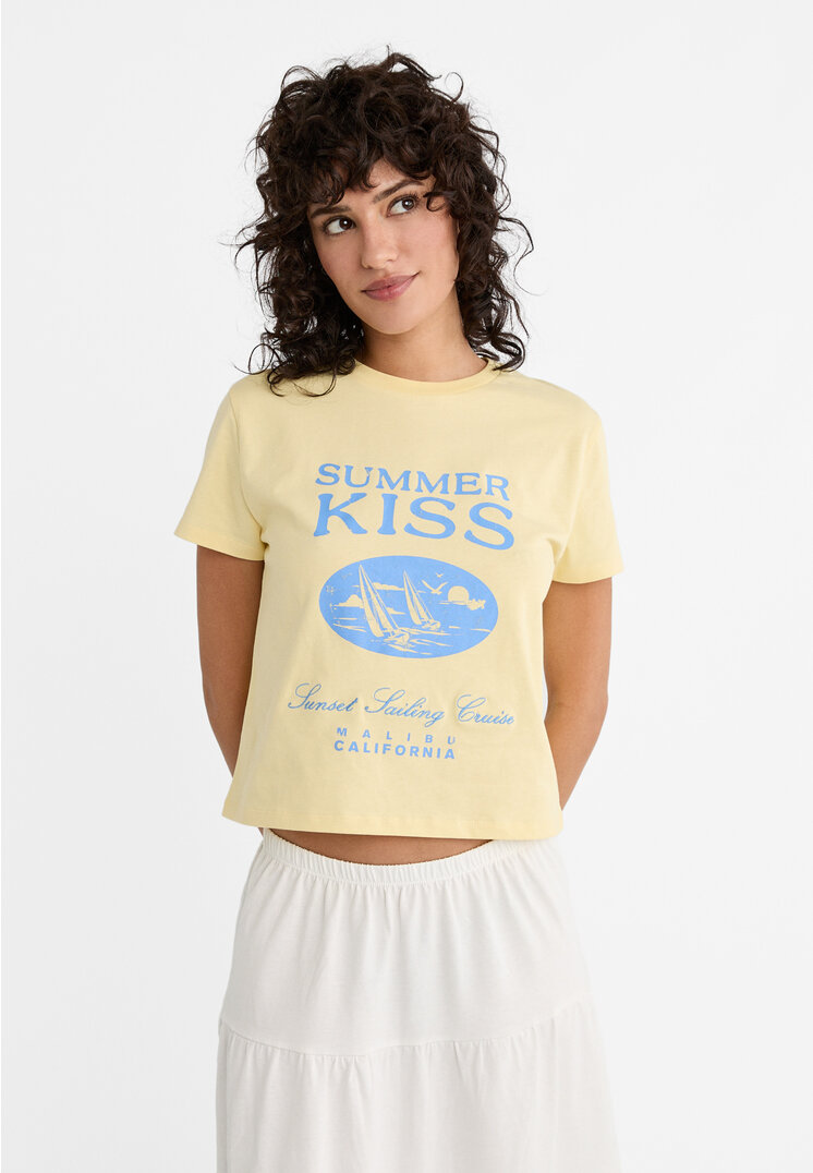 

Stradivarius Shirt mit aufgedrucktem Schriftzug Pastellgelb M