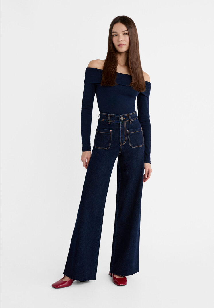 

Stradivarius Jeansy o prostym kroju z kieszeniami Niebieski denim 32