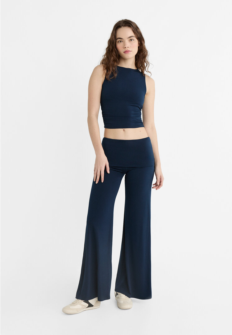 Stradivarius Wide-Leg-Hose mit umgeschlagenem Bund Marineblau M