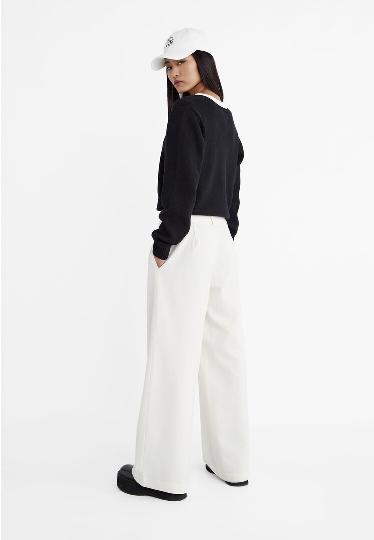 Stradivarius Smart trousers with darts  Ecru 14