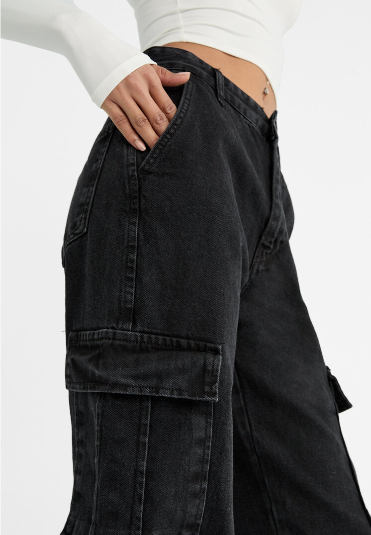 Stradivarius Straight fit cargo jeans  Black denim 8