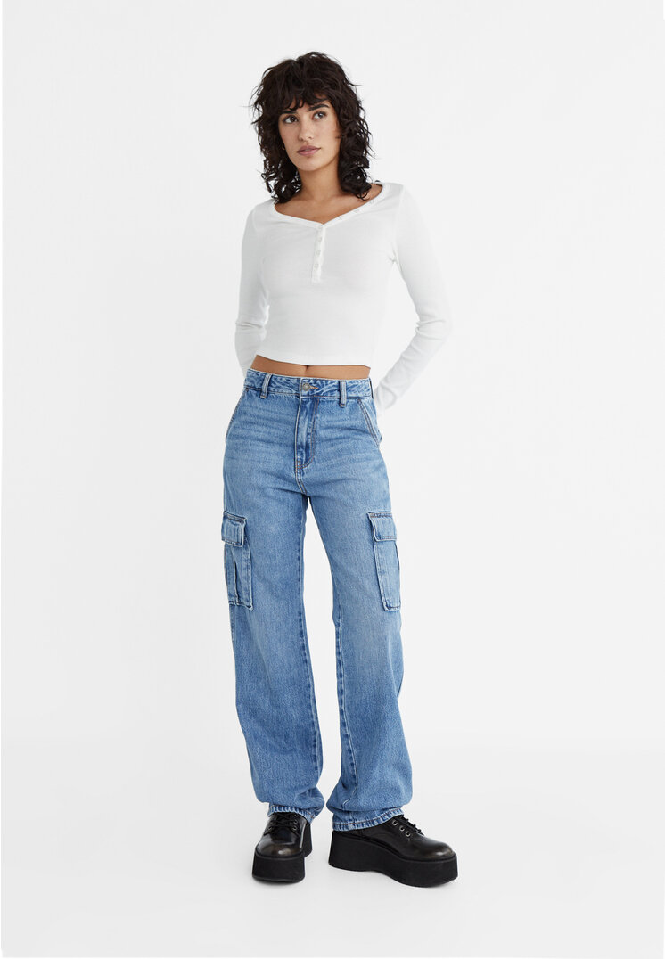 

Stradivarius Jeansy straight fit cargo Denim 38
