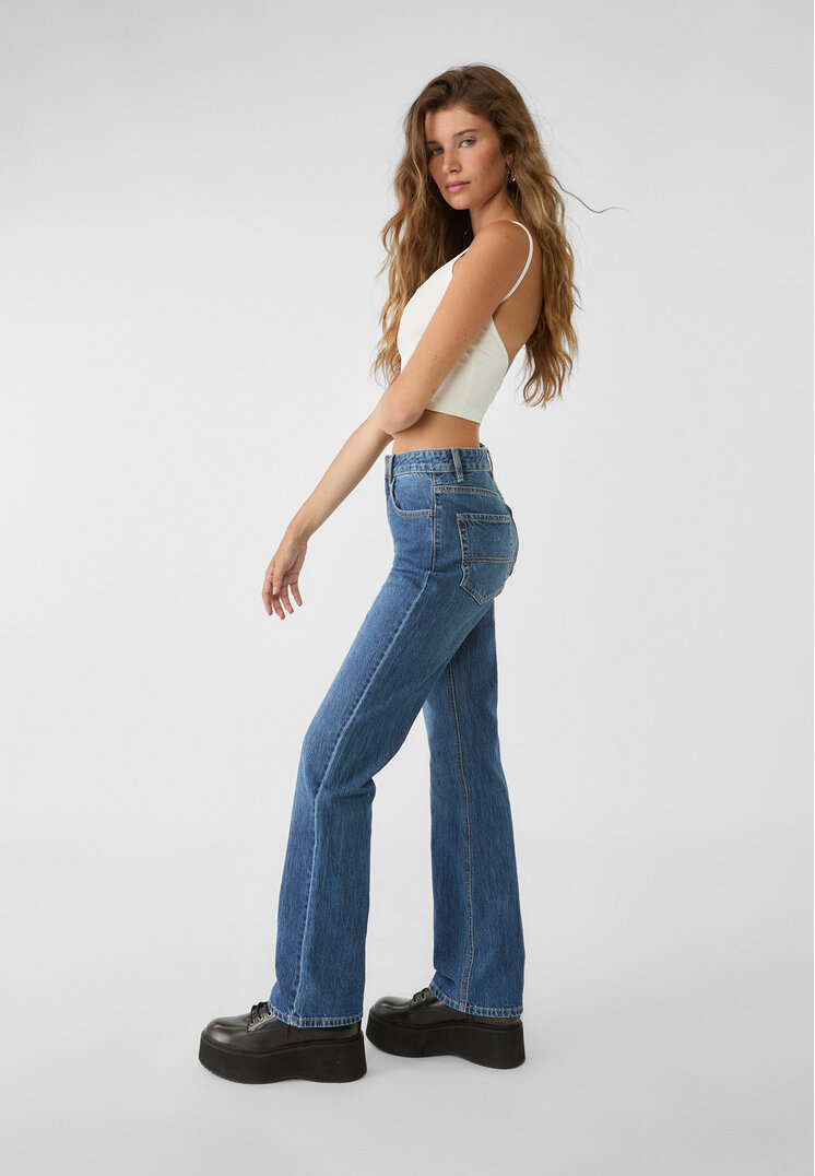 

Stradivarius Straight-Leg-Jeans im Comfort-Fit Jeansblau 44