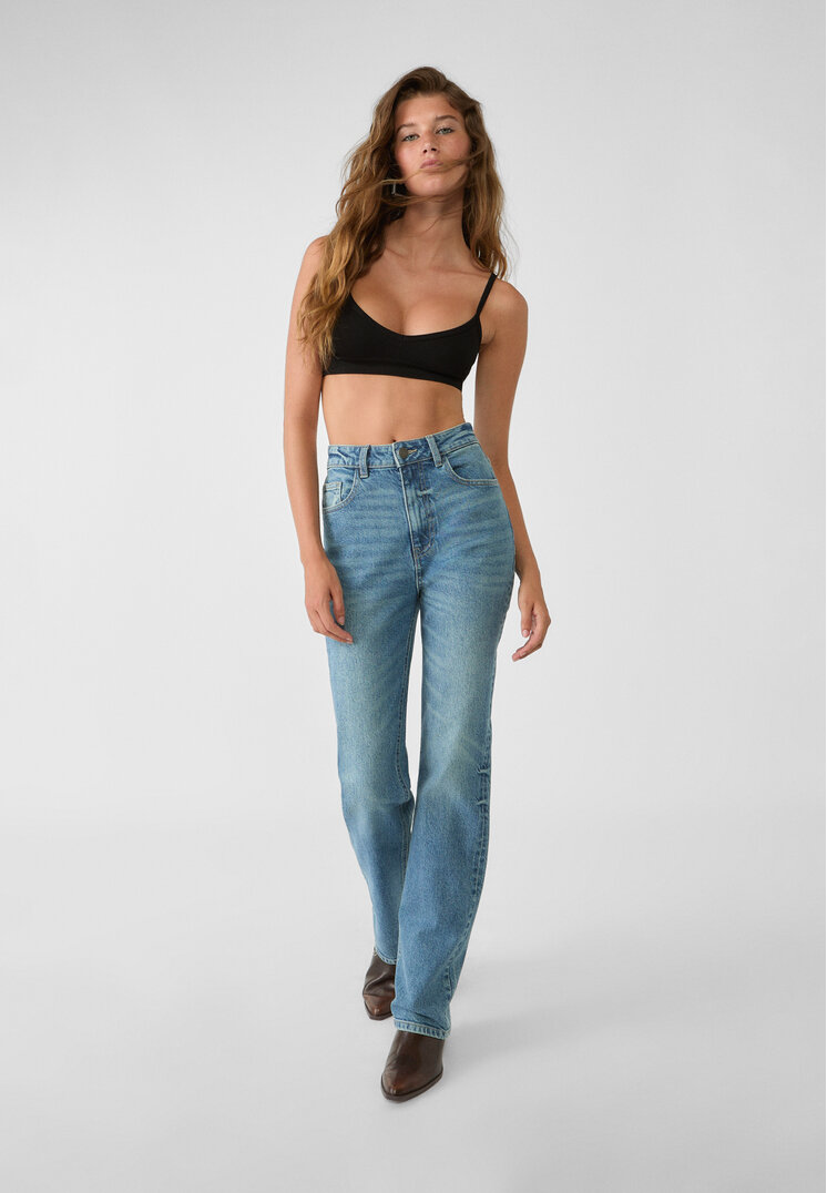 

Stradivarius Jeansy o prostym kroju comfort fit Denimowy średni Dark Blue 44