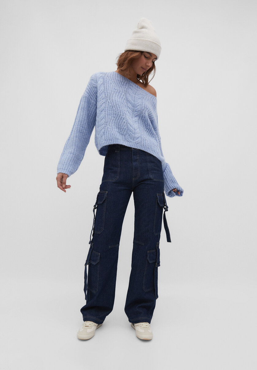 Cargo jeans with pockets - Women's fashion