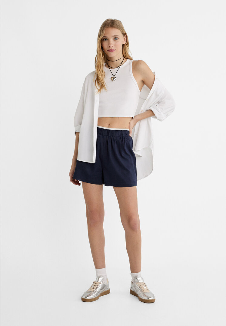 Stradivarius Shorts fließend doppelter Bund Marineblau S