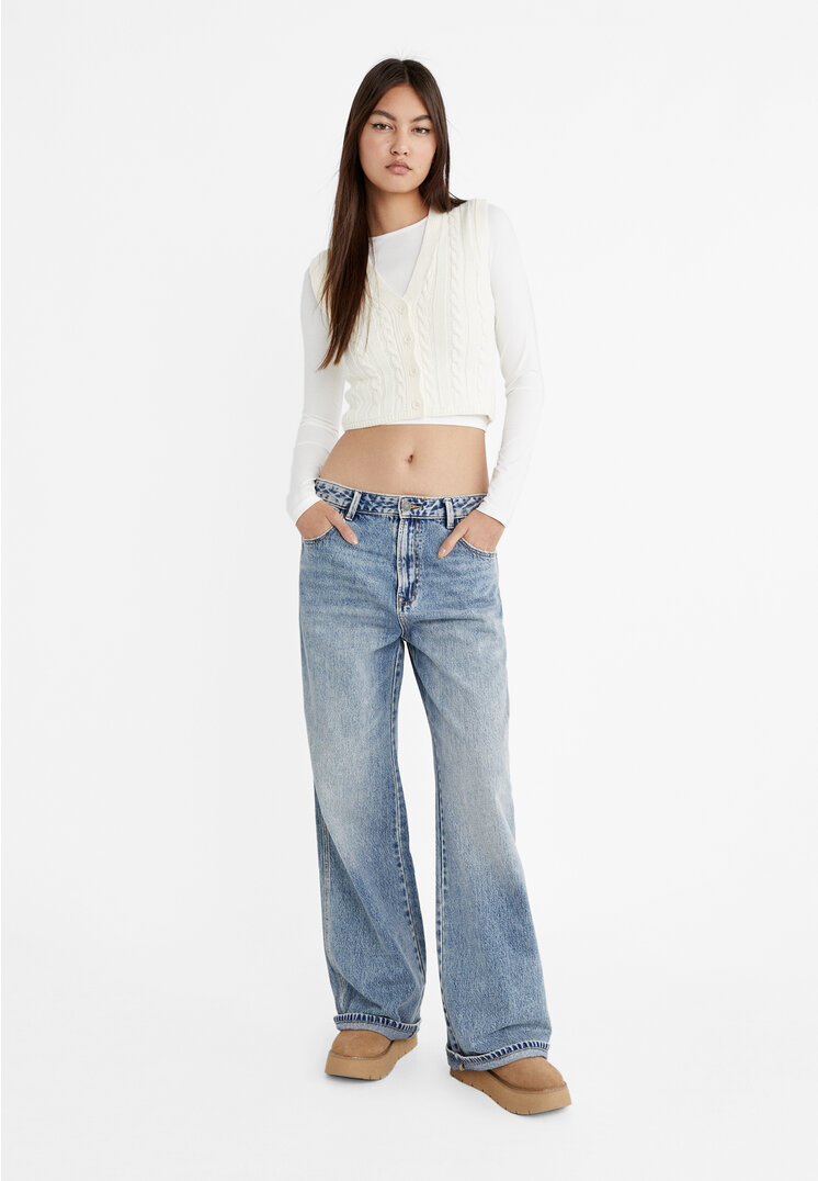 

Stradivarius Strickweste mit Knöpfen Ecru XL
