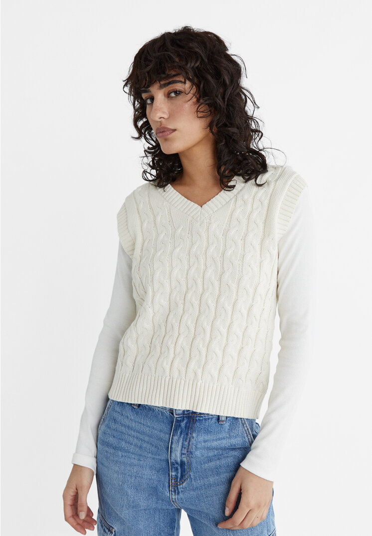 

Stradivarius Strickweste mit Zopfmuster Ecru XL