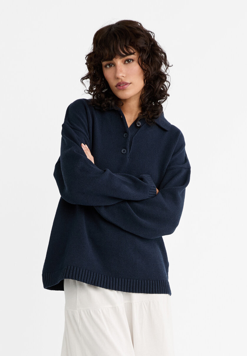 Knit sweater with a polo collar