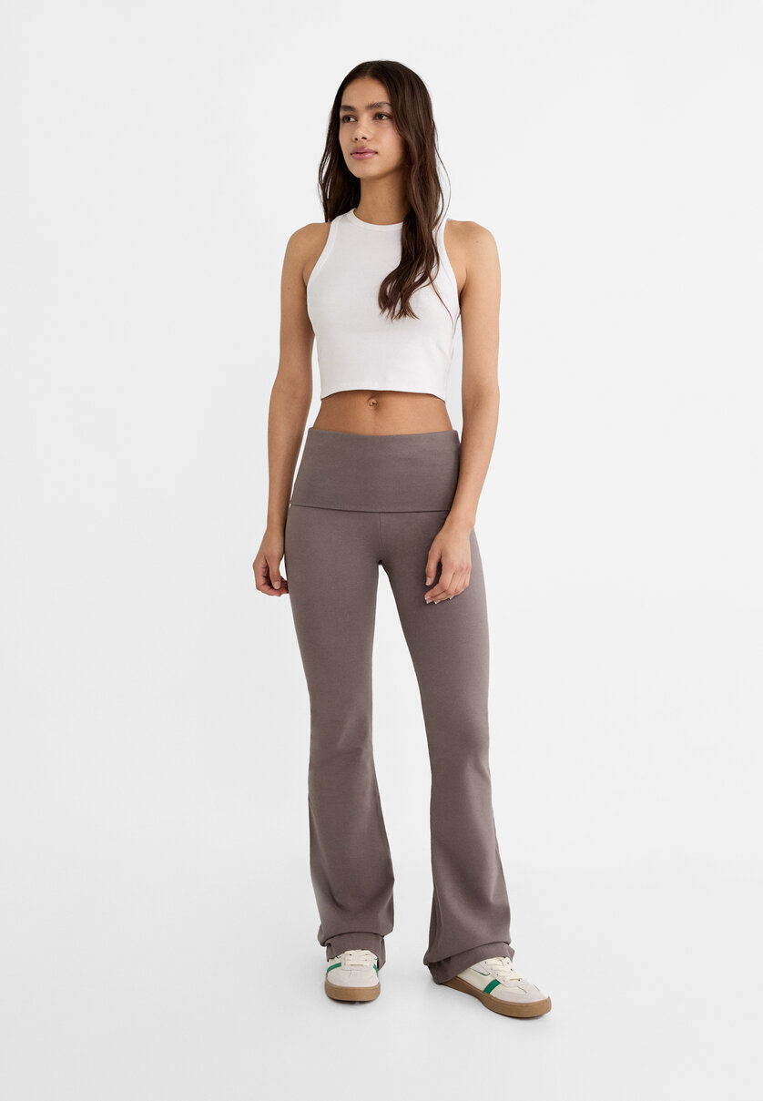 Flared hot sale pants stradivarius