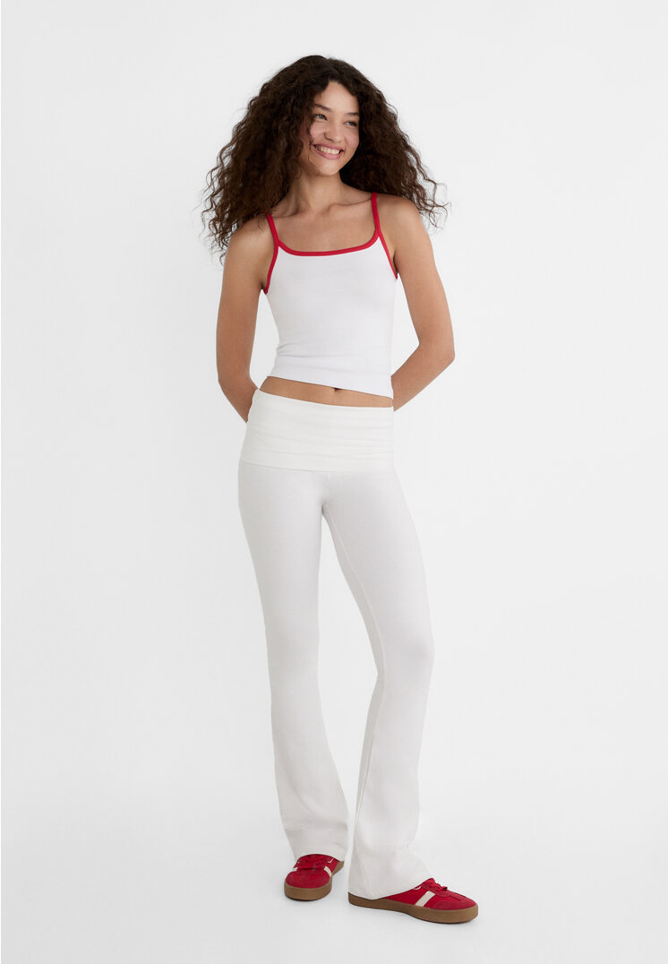 Stradivarius Legginsy z rozszerzanymi nogawkami Biały XL
