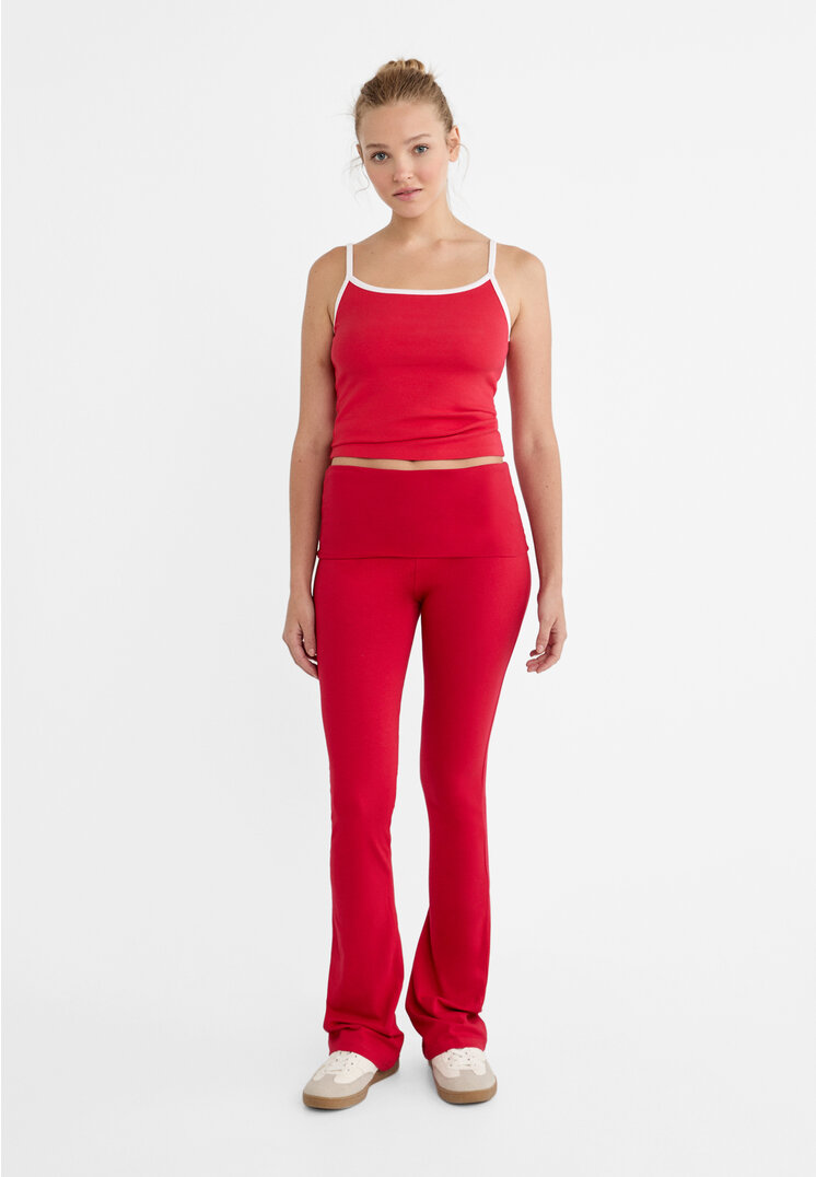 

Stradivarius Legginsy z rozszerzanymi nogawkami Czerwony XS