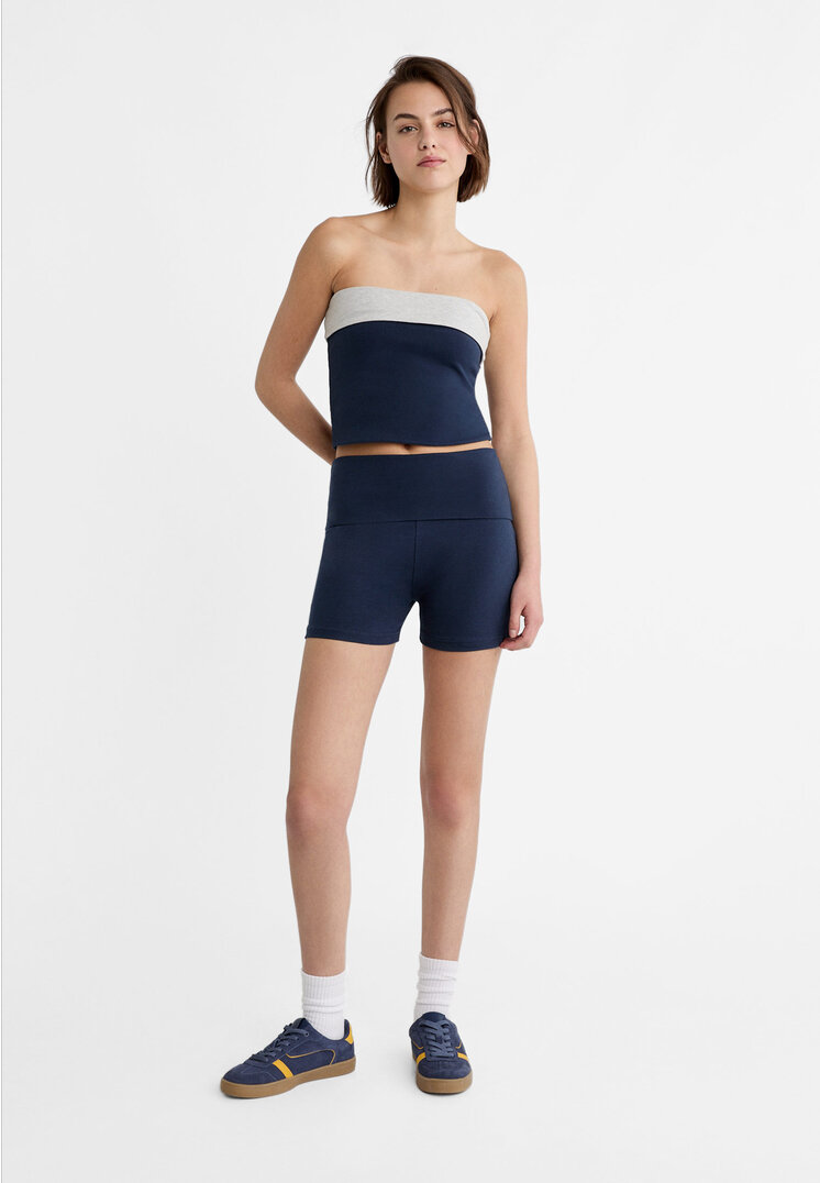 Stradivarius Sporty hot pants with fold-over waist  Navy blue L