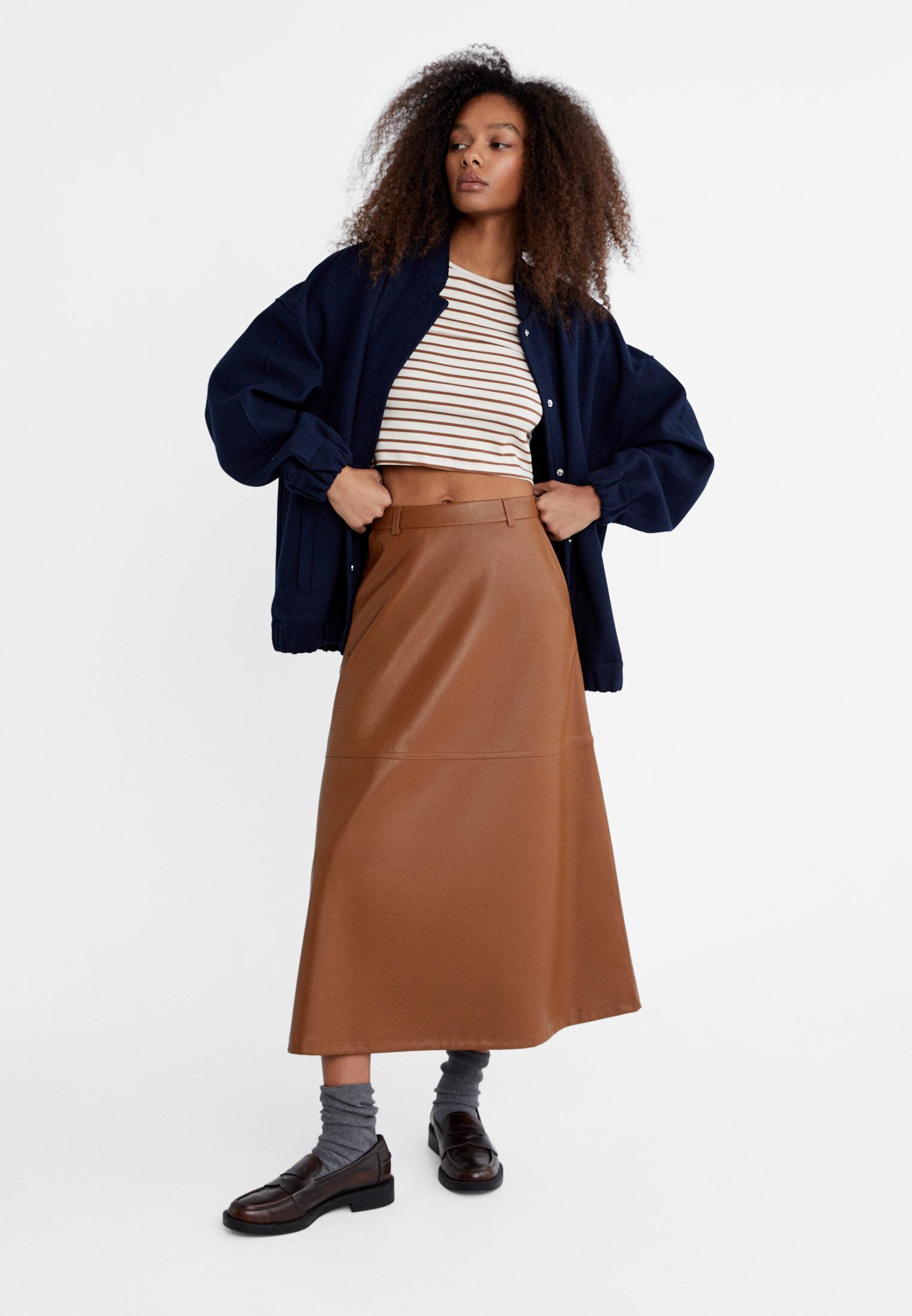 Leather midi outlet skirt stradivarius