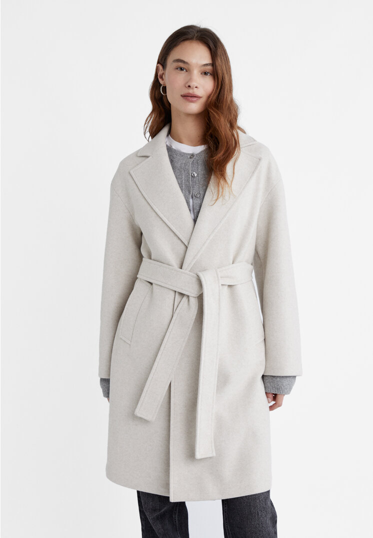 

Stradivarius Płaszcz z paskiem z miękkiej tkaniny soft touch Ecru XS
