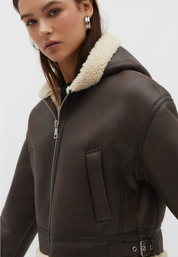 Stradivarius Giacca aviatore double face con cappuccio  Marrone XS