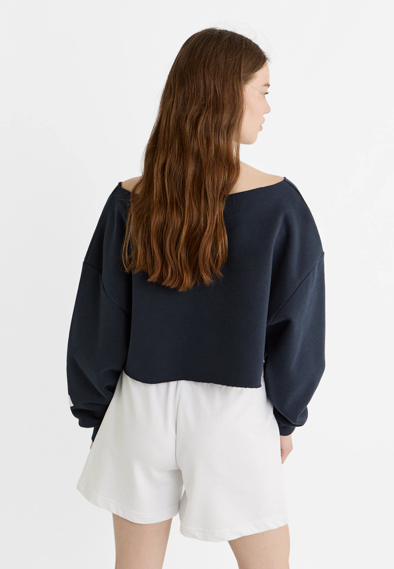 Boat neck cropped sweatshirt - Women's fashion