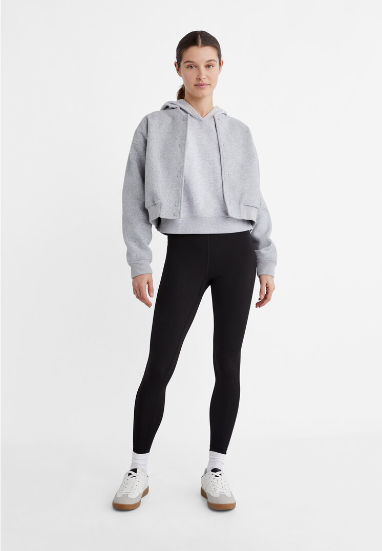 

Stradivarius Sportleggins Sculpt Schwarz M