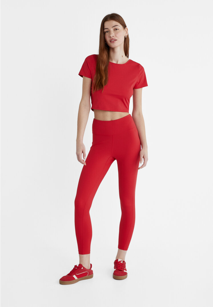

Stradivarius Sportleggins Sculpt Rot M