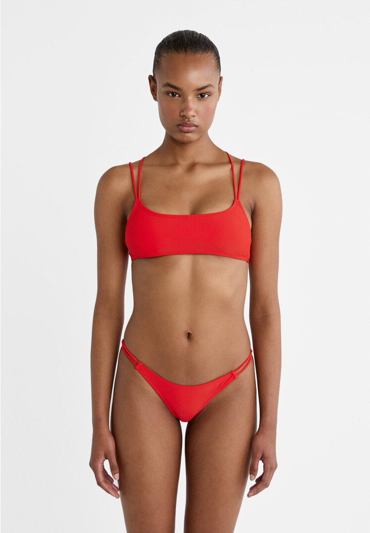 

Stradivarius Góra od bikini ze skrzyżowanymi ramiączkami na plecach Czerwony XS