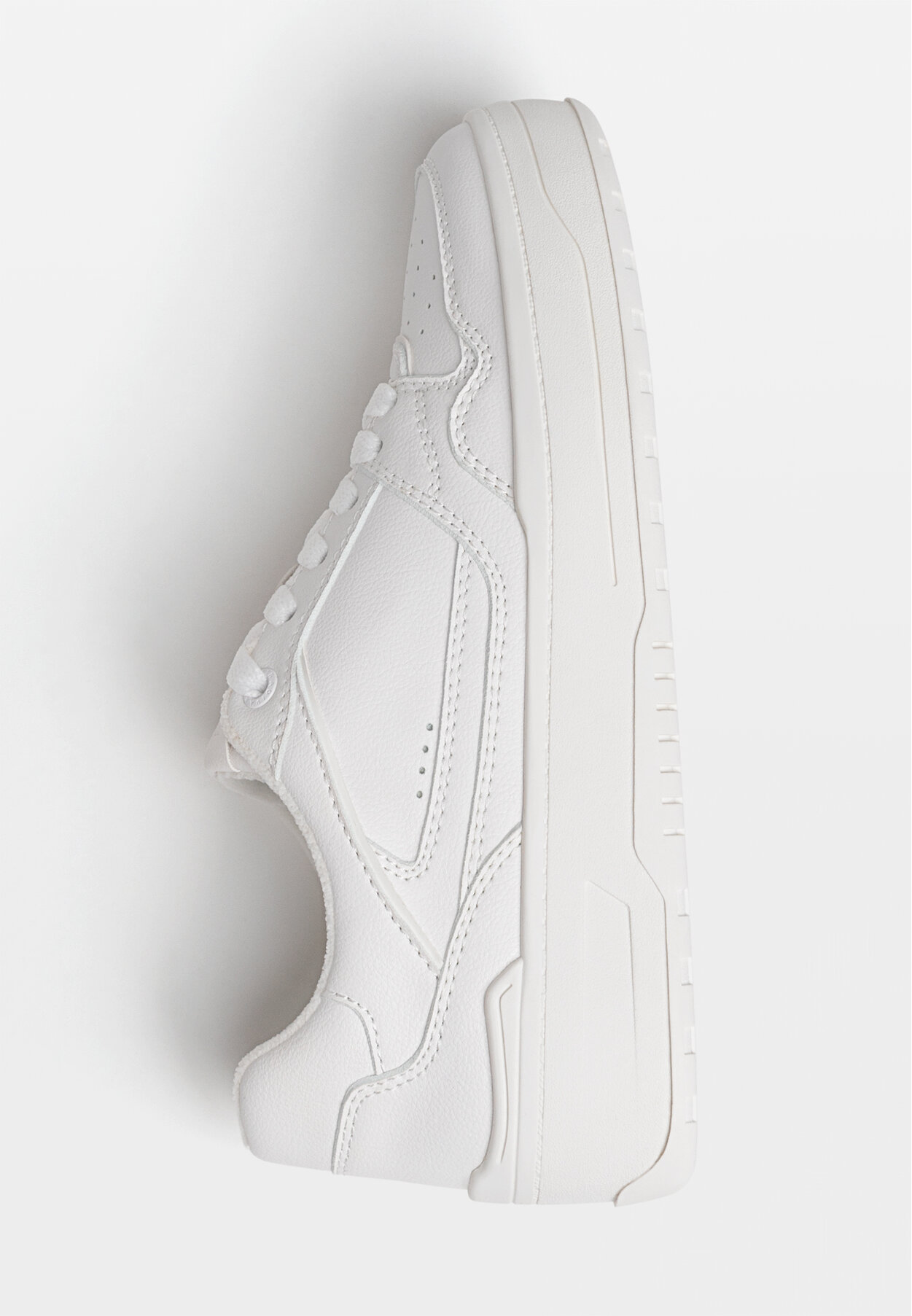 Stradivarius zapatillas hotsell blancas