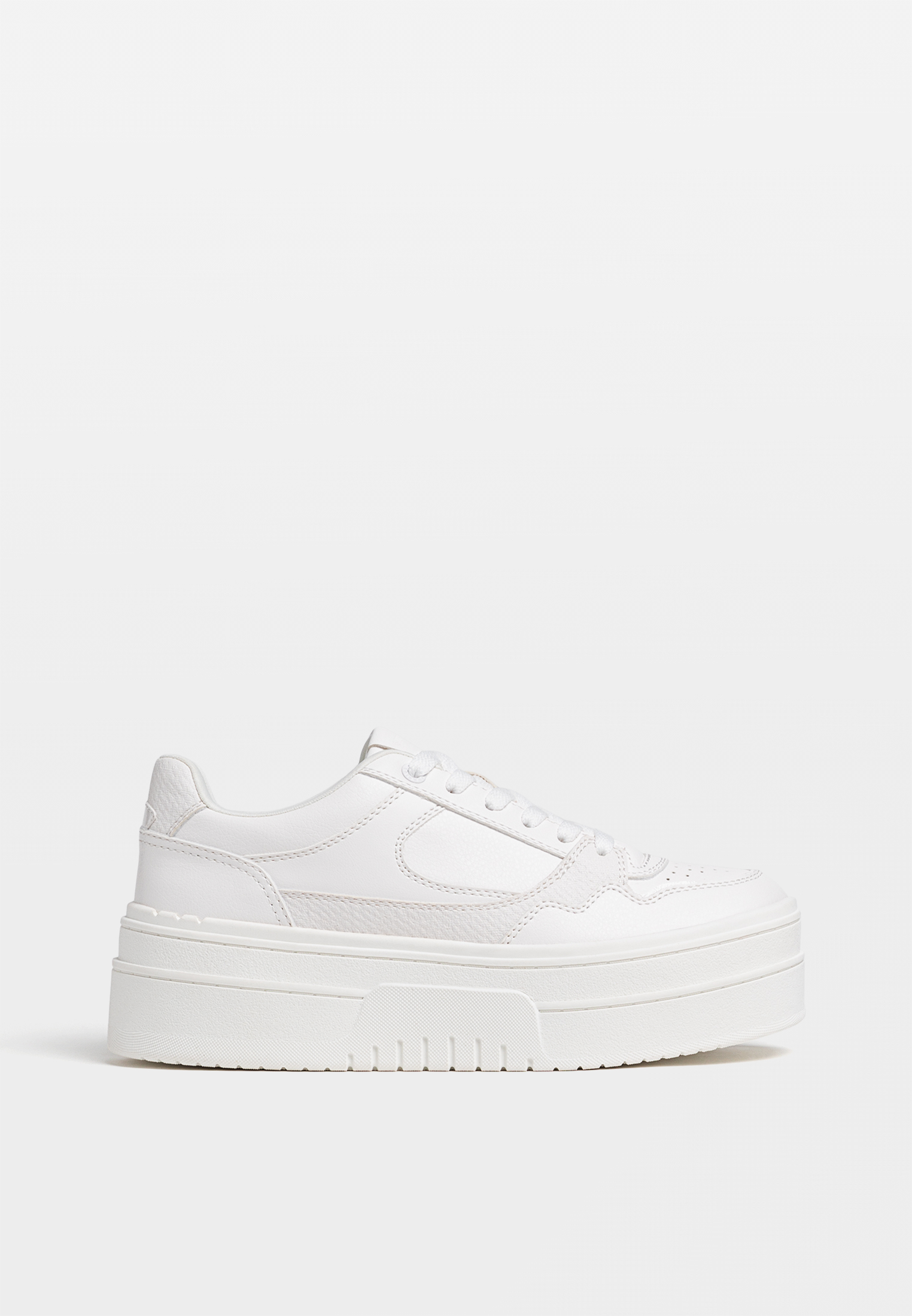 Baskets pour femme Mode hiver 2025 Stradivarius Algerie