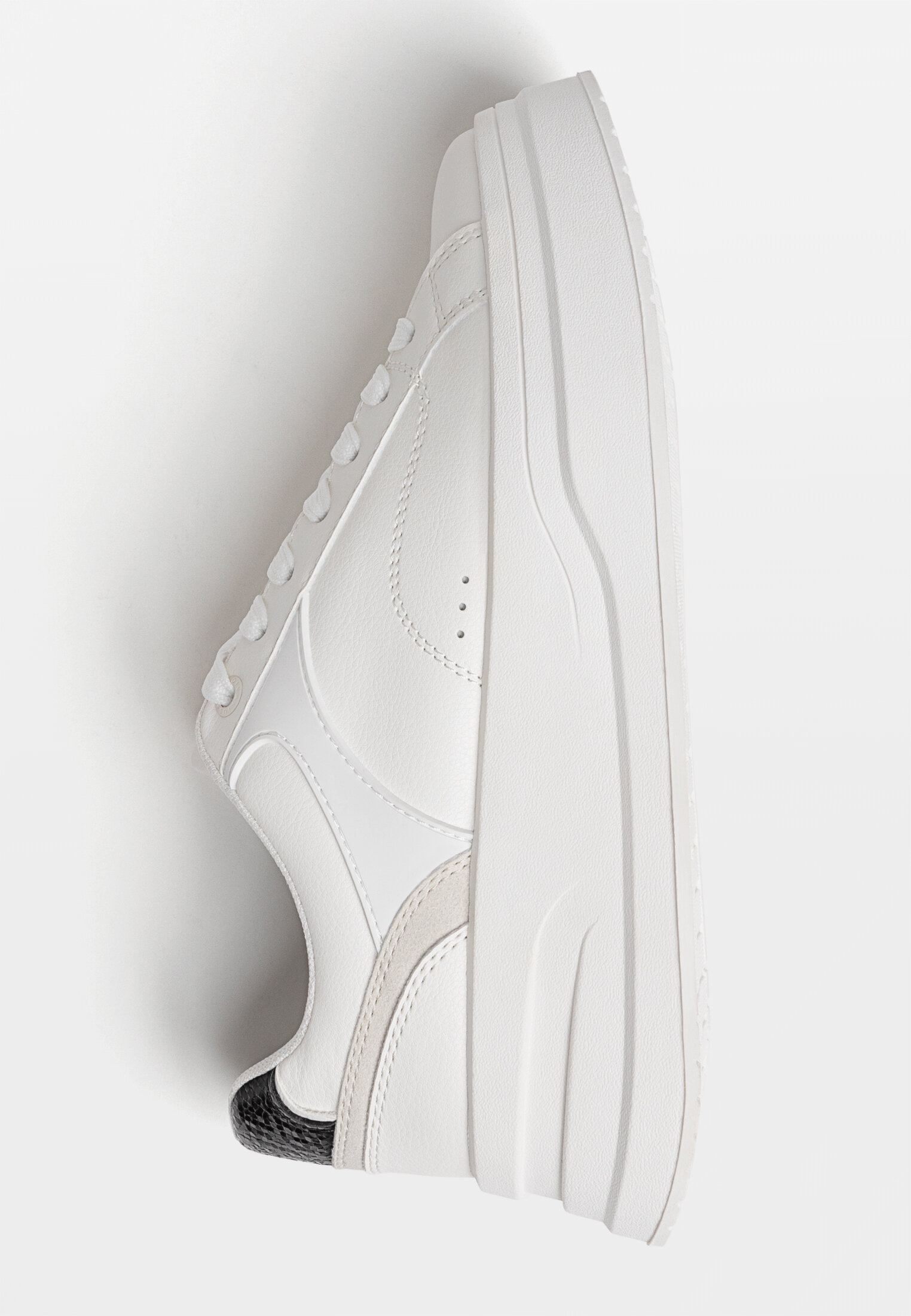 Chunky sneakers stradivarius sales