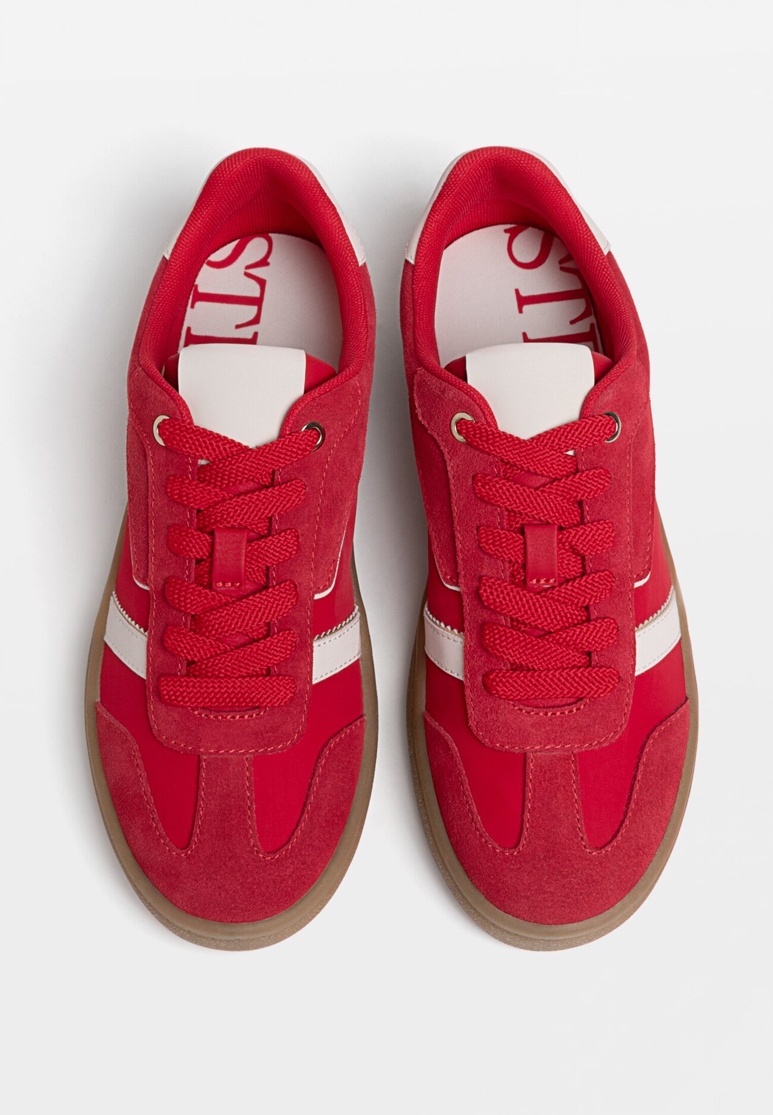 Retro top trainers womens