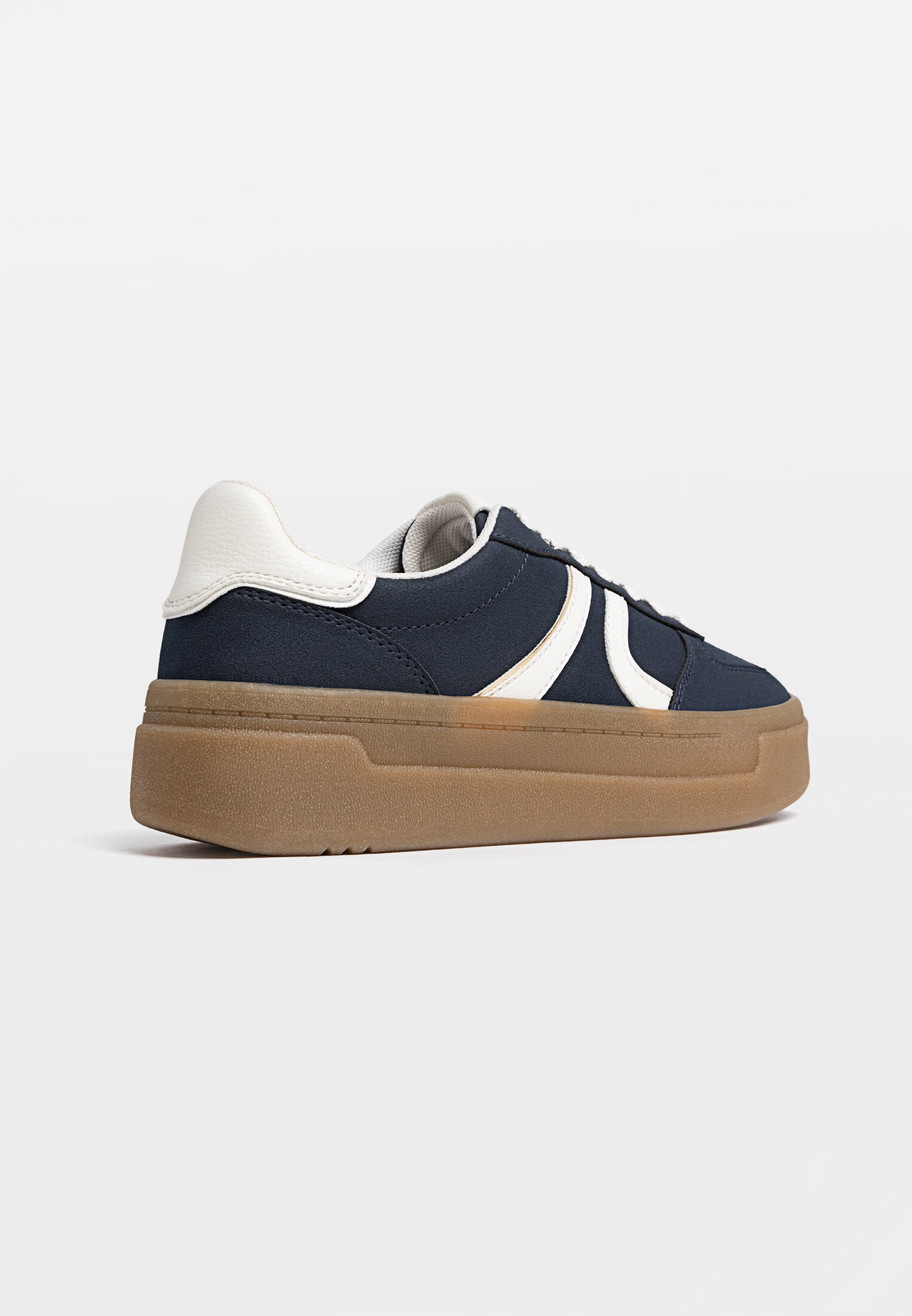 Stradivarius hot sale platform trainers