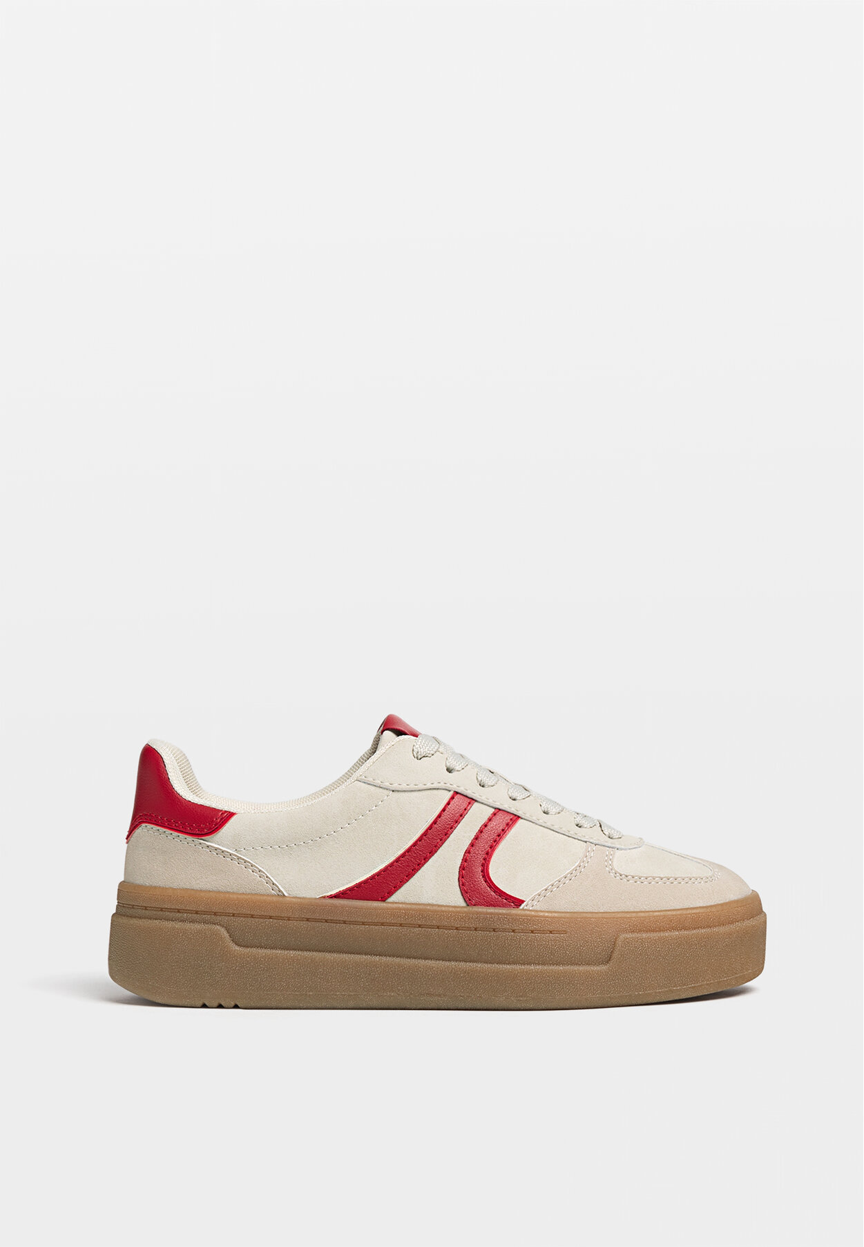 Zapatillas blancas plataforma stradivarius outlet