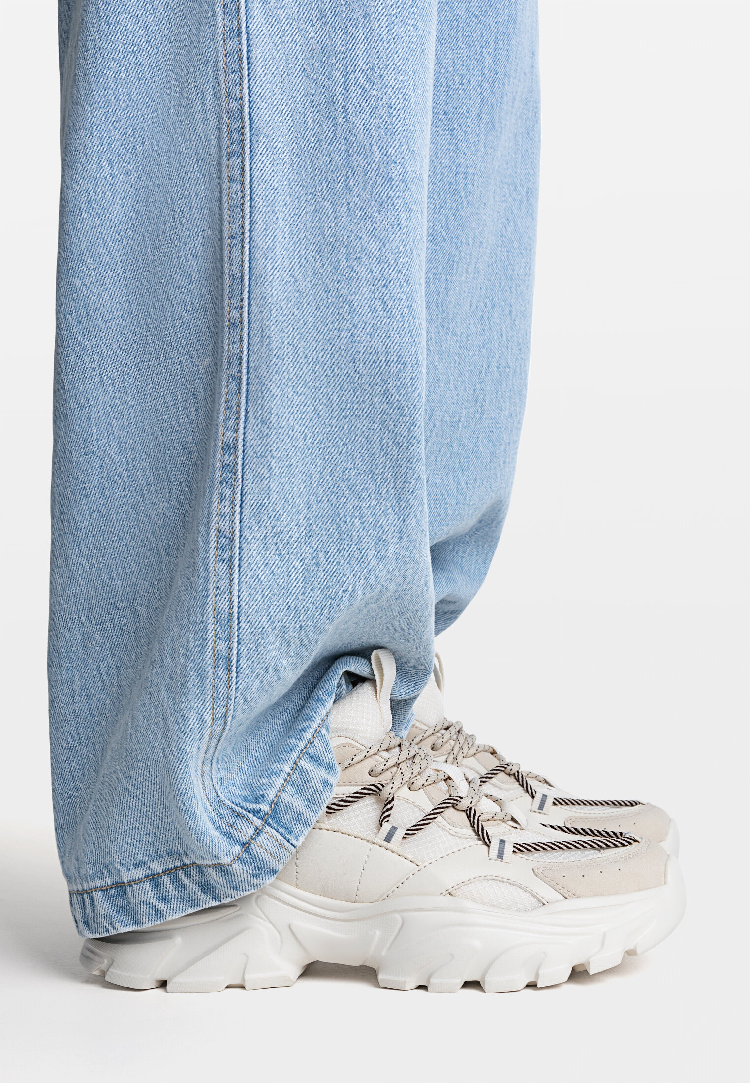 Size 4 womens trainers sales