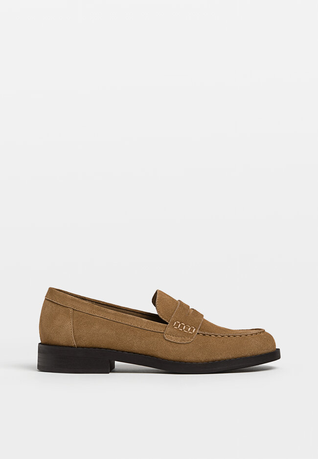 

Stradivarius Ledermokassins mit Loafer-Detail BEIGE 40