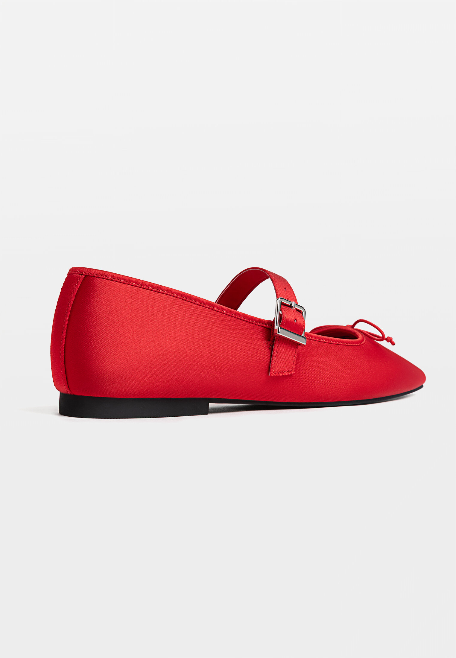 Flat shoes stradivarius discount