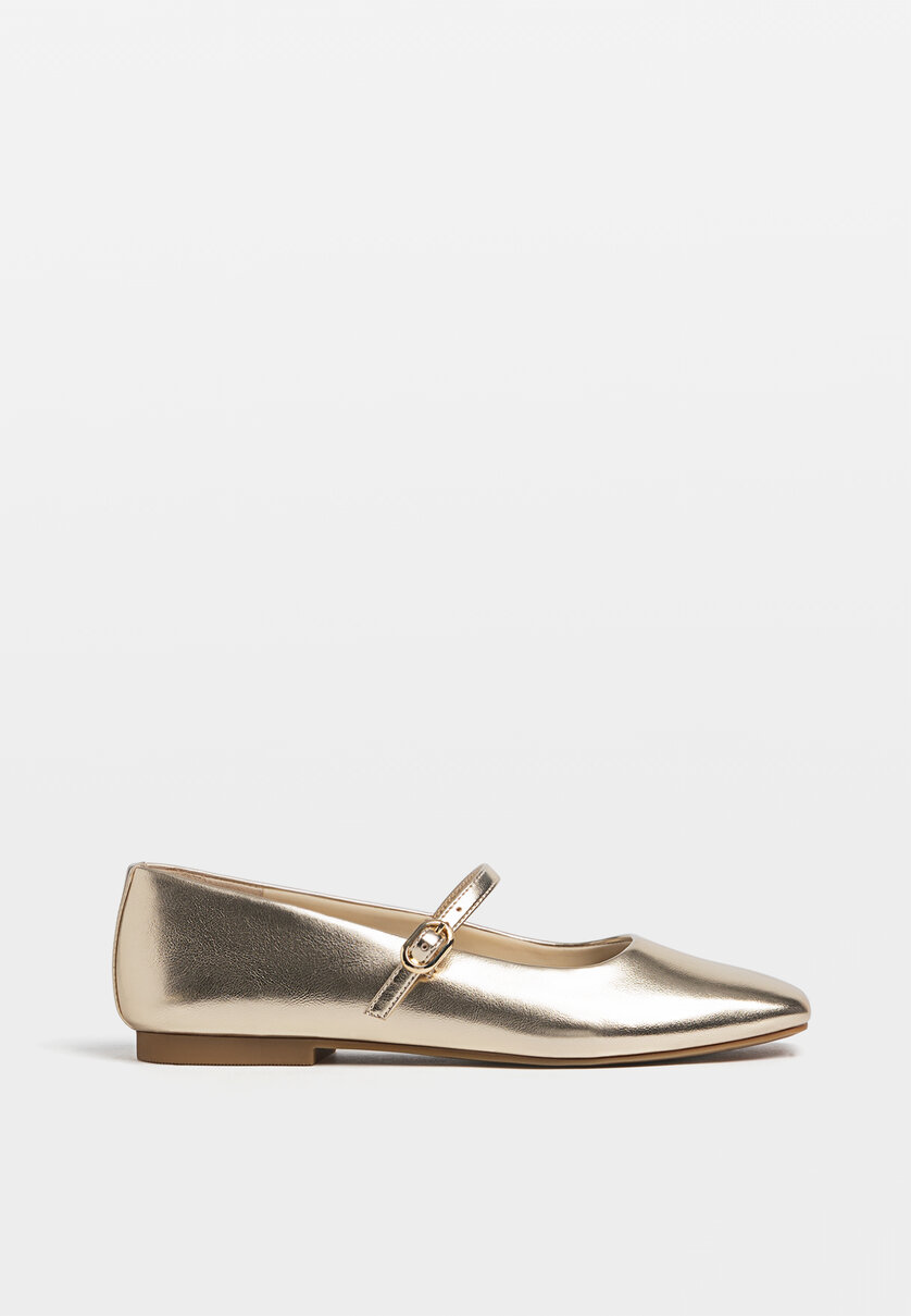 Stradivarius scarpe nuova collezione hotsell