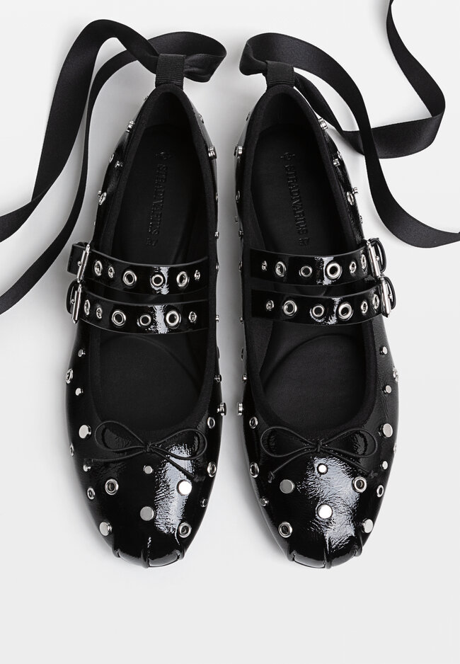 Flat shoes stradivarius clearance