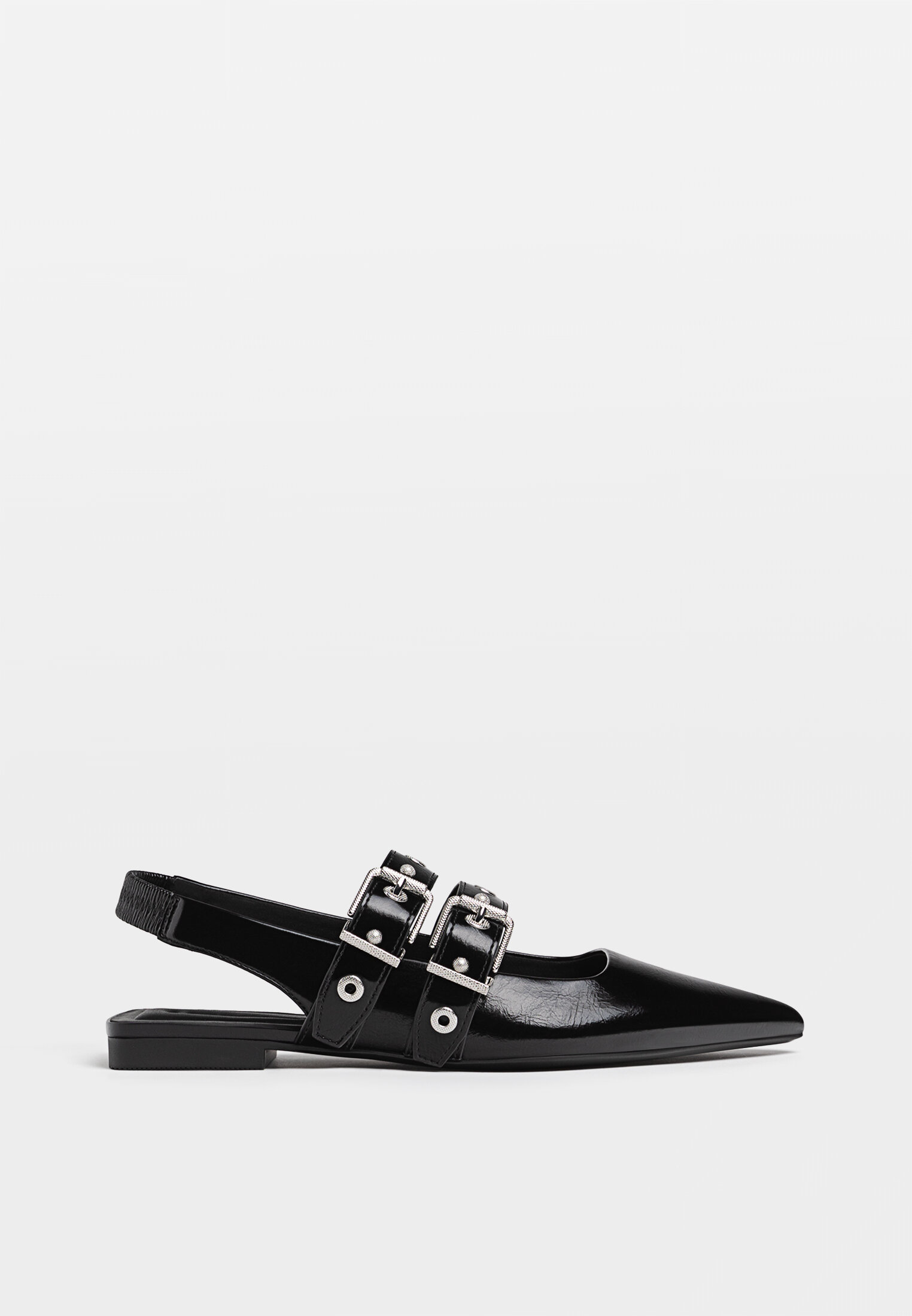 Zapatos planos hebillas Moda de mujer Stradivarius Colombia
