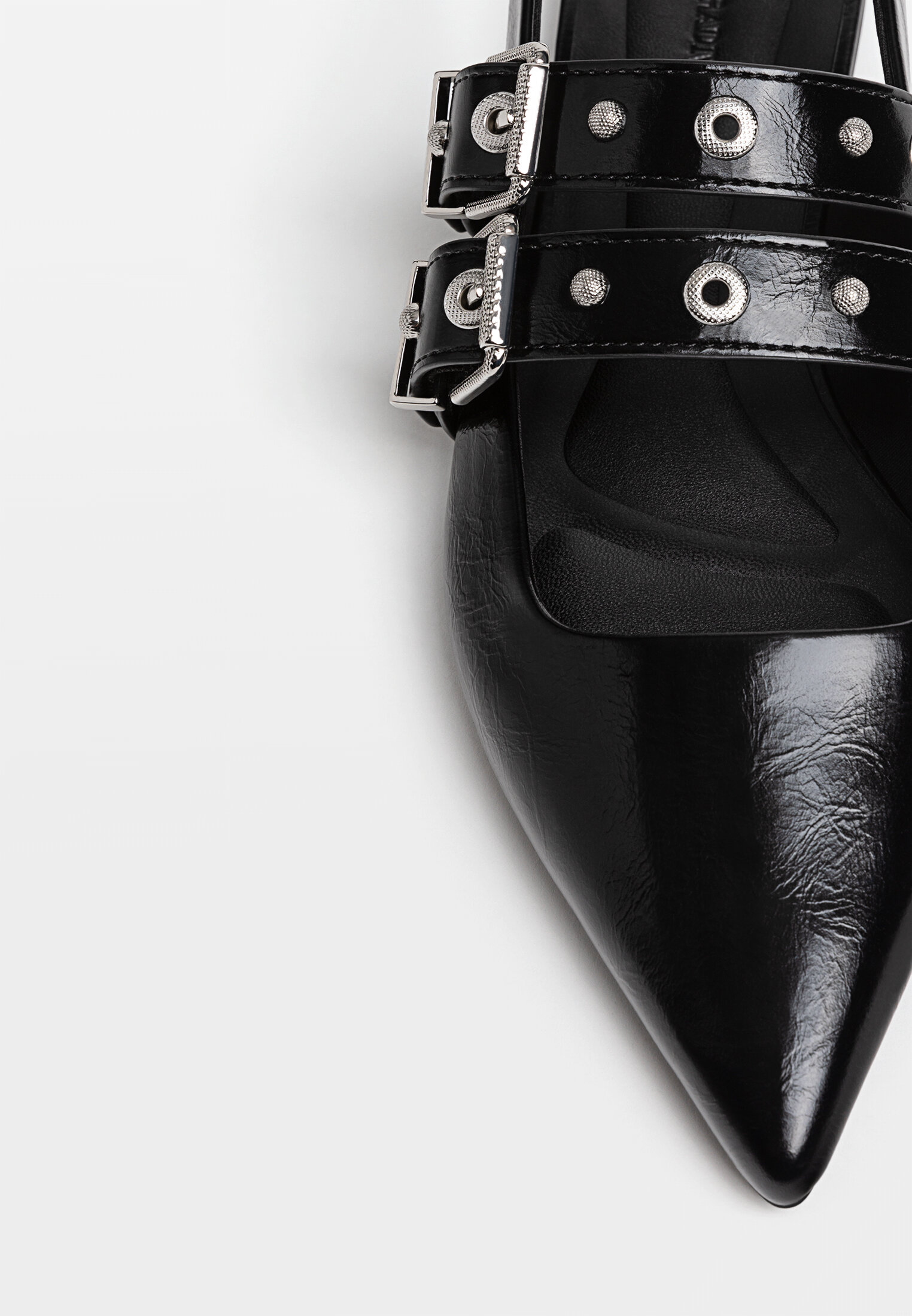 Buckle flats new arrivals