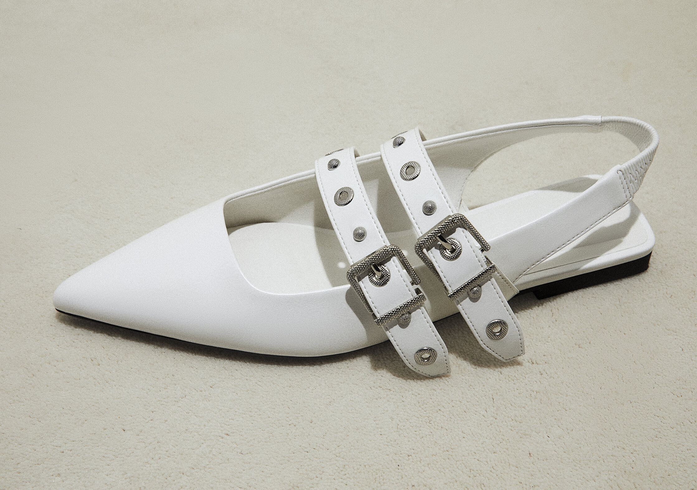 Zapatos planos de mujer Stradivarius Espa a