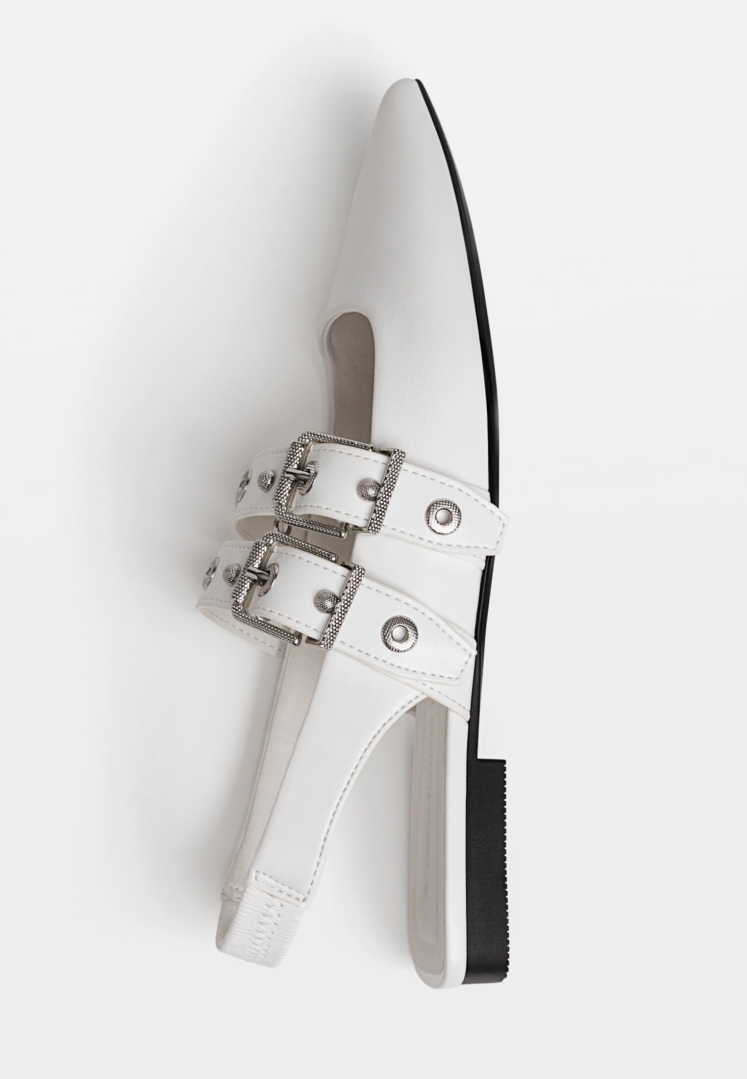 Zapatos planos hot sale mujer stradivarius