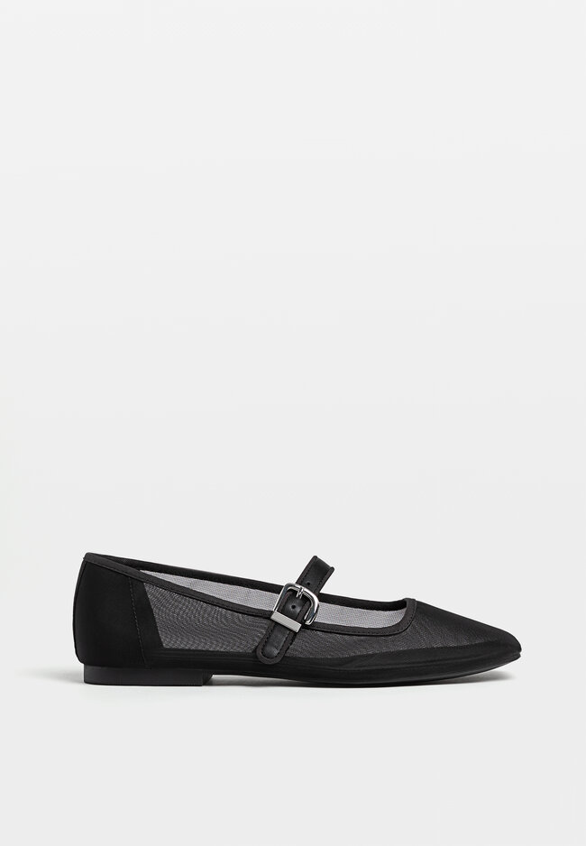 stradivarius ballerinas in black net with buckle