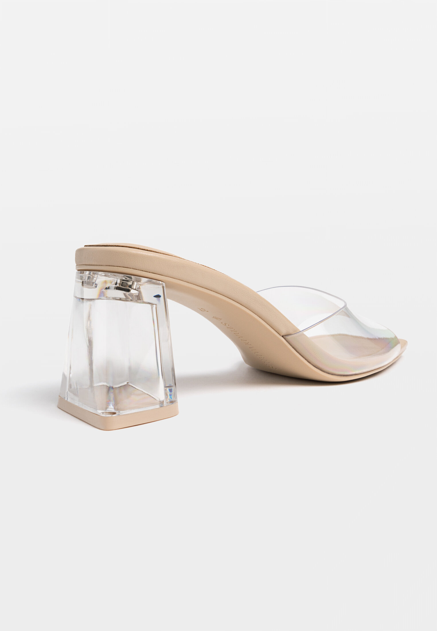Sandalias vinilo sale stradivarius
