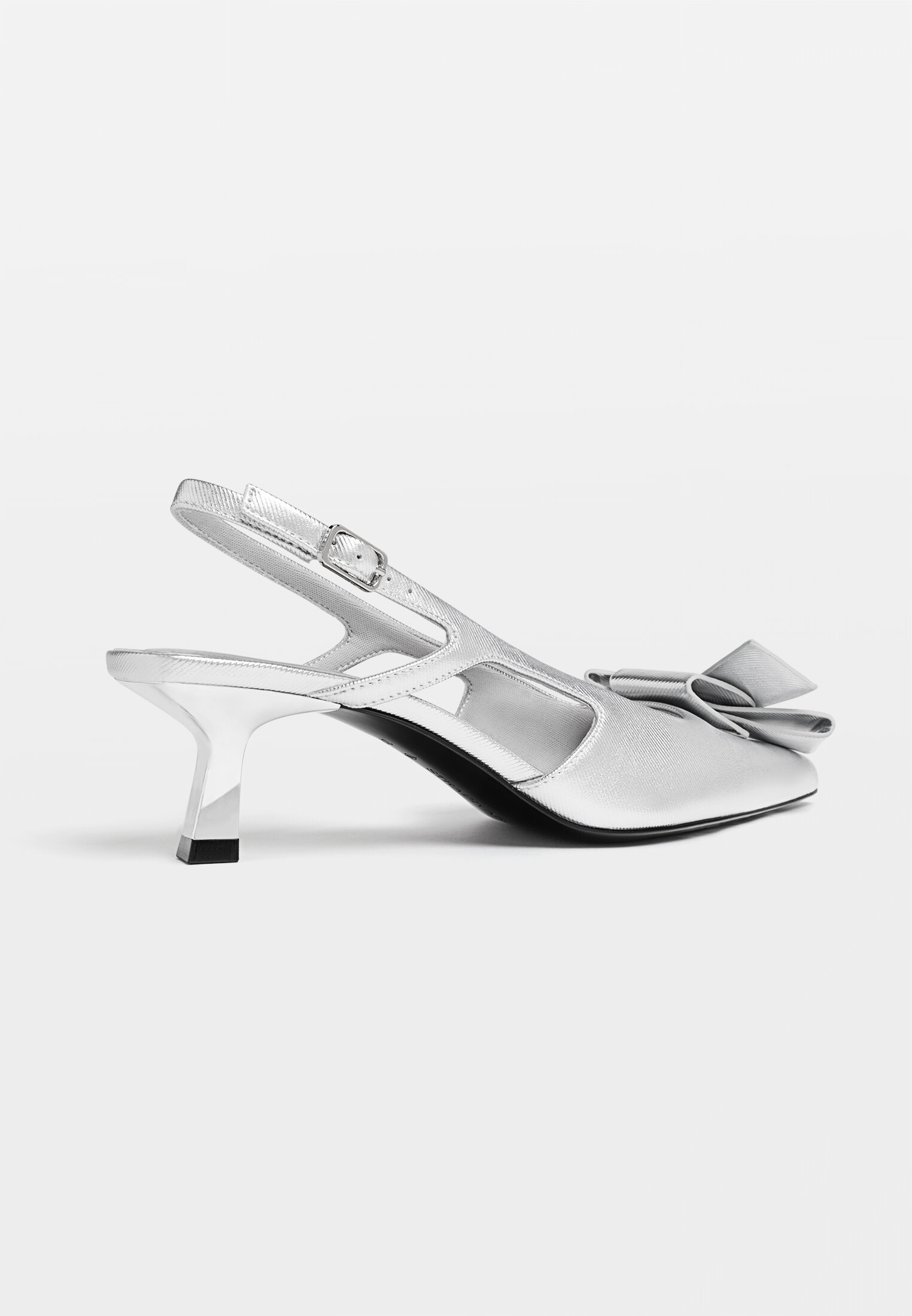 Kitten slingback shoes Women s fashion Stradivarius Republic