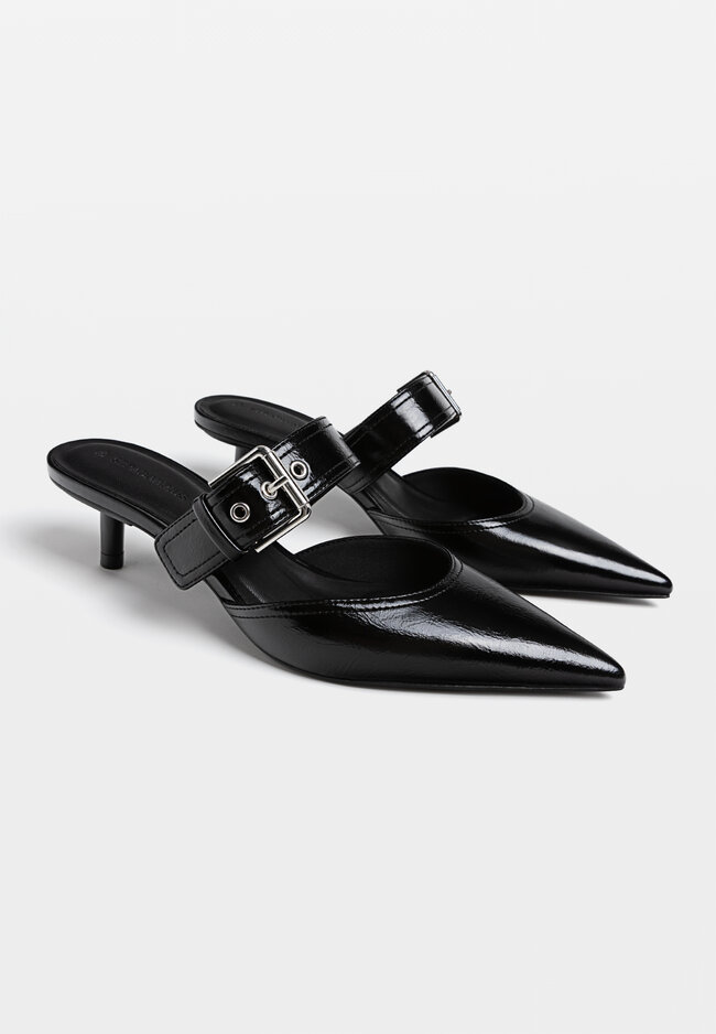 Stradivarius Scarpe kitten slingback  NERO  37